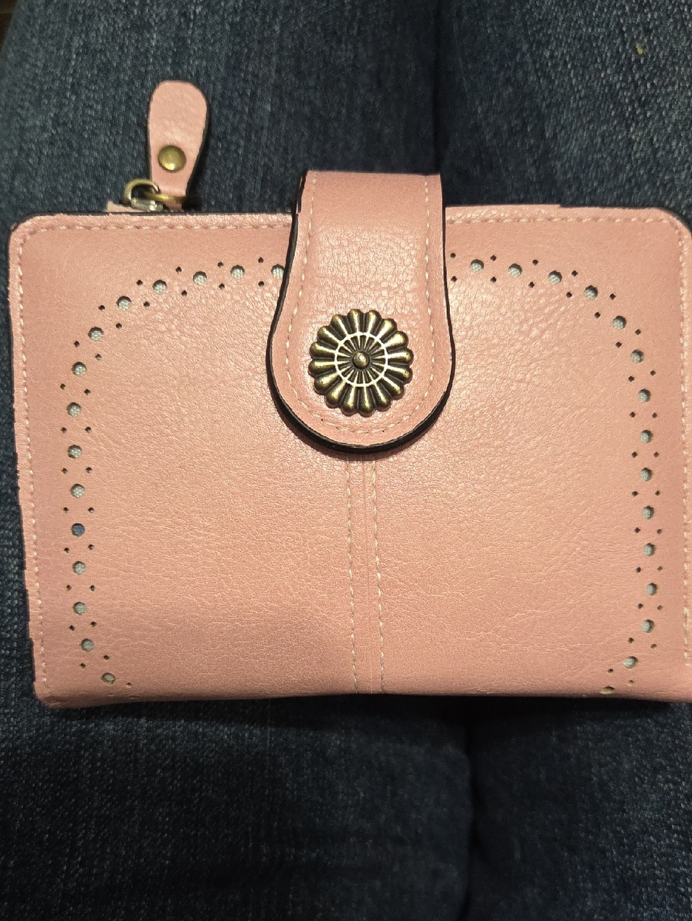 Compact Pink Women's Wallet with Floral Snap Closure